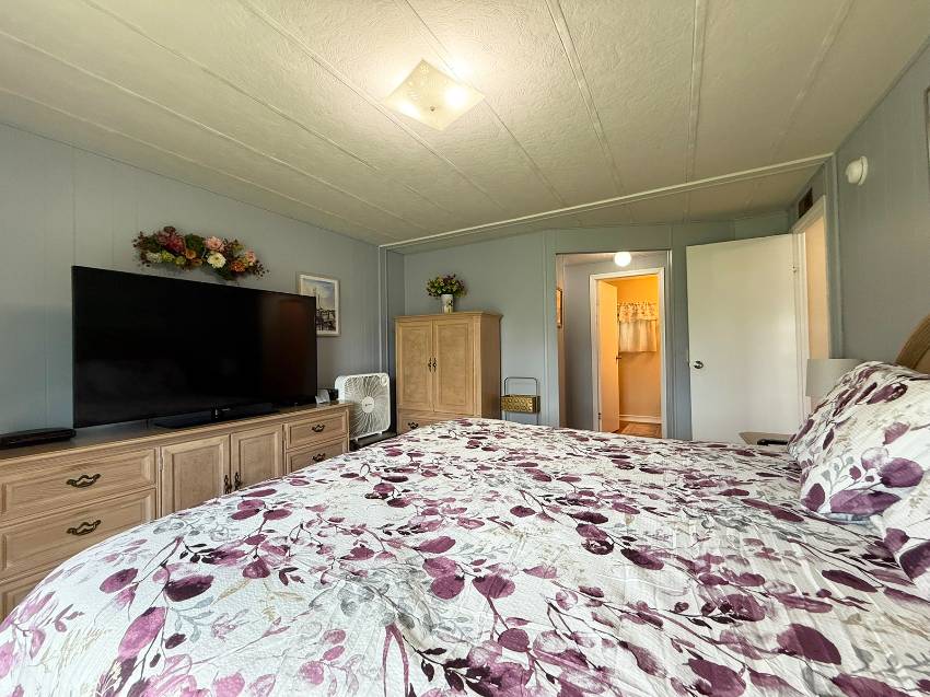428 Sunset Circle a Ellenton, FL Mobile or Manufactured Home for Sale